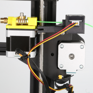 cr10s filament extruder and monitor close up